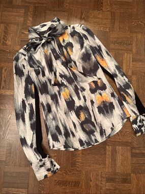 L.A.M.B. 100% Silk Blouse with optional neck tie size 0